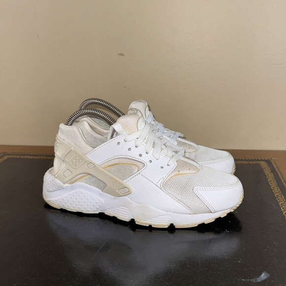 Nike Air Huarache Run White Pure Platinum 664275-110 Gradeschool GS Size 6Y - Picture 1 of 5